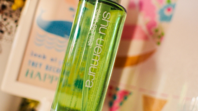 The Ultimate Guide to Achieving Flawless Skin with Shu Uemura Cleansing Oil