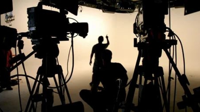 Online Video Production – Pro Or Joe